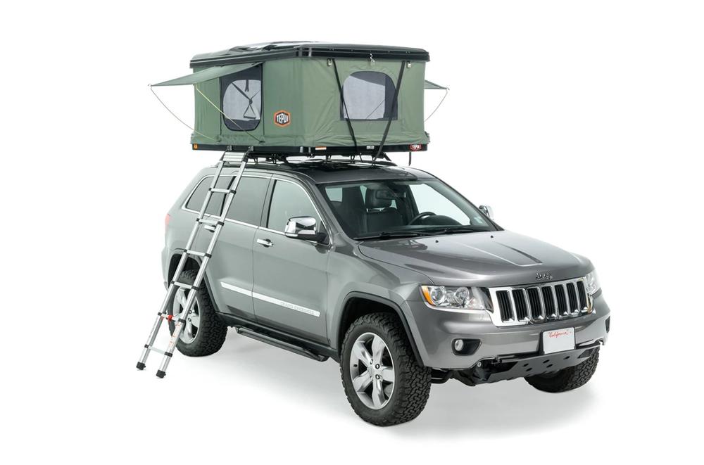 thule tepui hybox on top of jeep